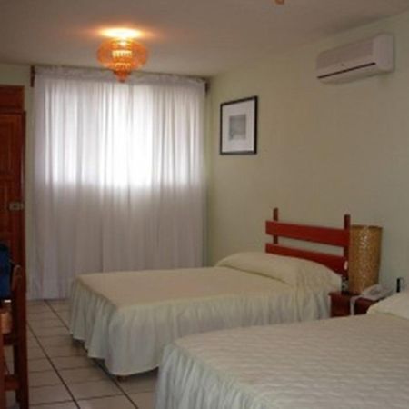 Nakum Hotel Flores Exteriör bild